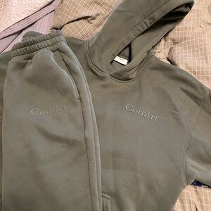 Comfrt Olive Green Hoodie and Sweatpants Set